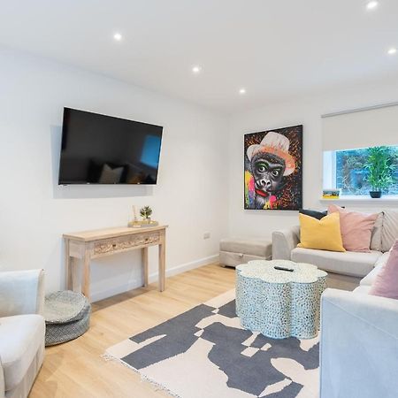 The Pinkish House - 4 Bed Home In The Town Centre Blairgowrie and Rattray Bagian luar foto