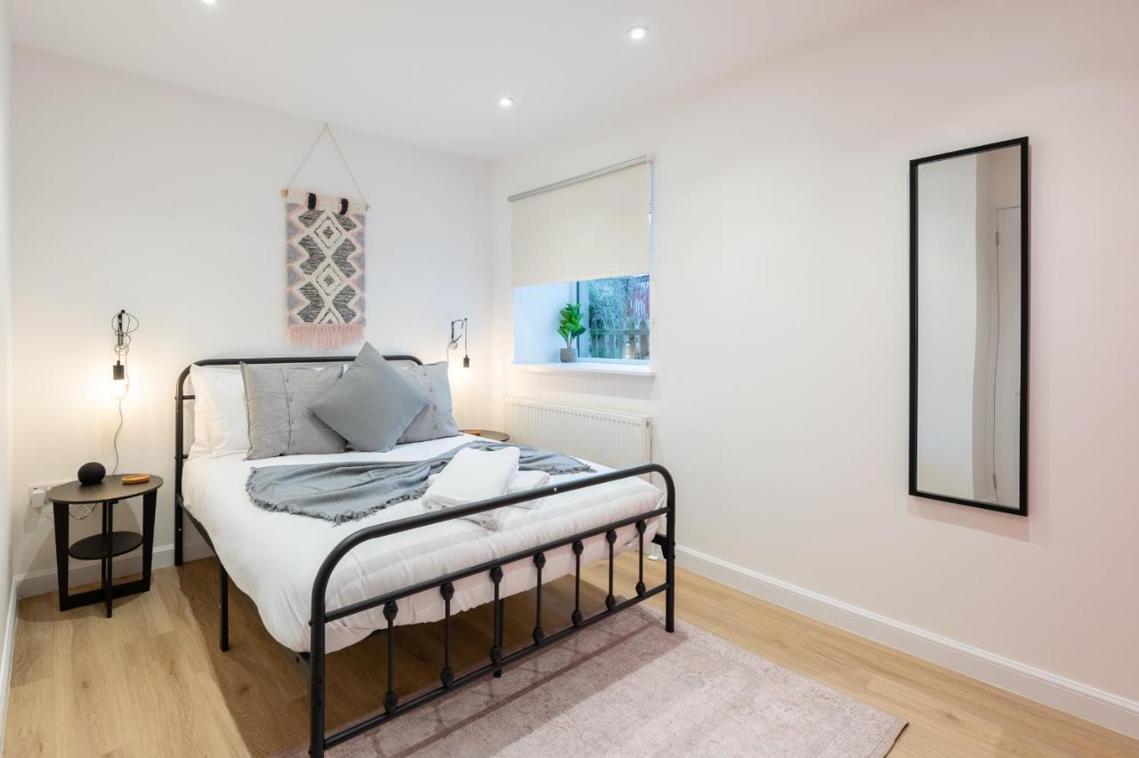 The Pinkish House - 4 Bed Home In The Town Centre Blairgowrie and Rattray Bagian luar foto