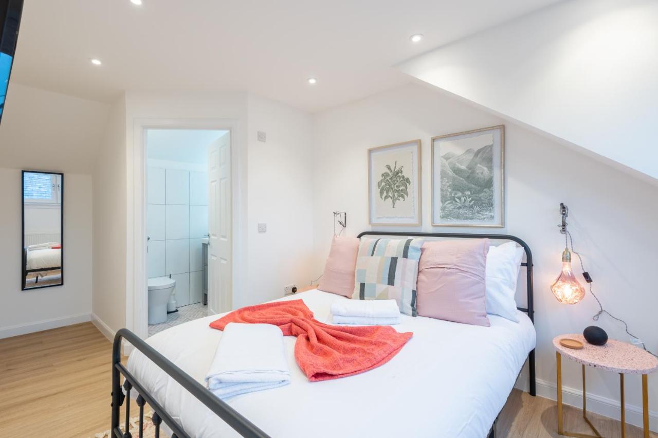 The Pinkish House - 4 Bed Home In The Town Centre Blairgowrie and Rattray Bagian luar foto